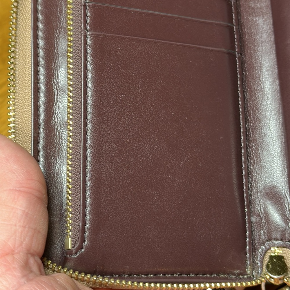 *HTF* COACH Gold Star Glitter Phone Wallet - Picture 13 of 17